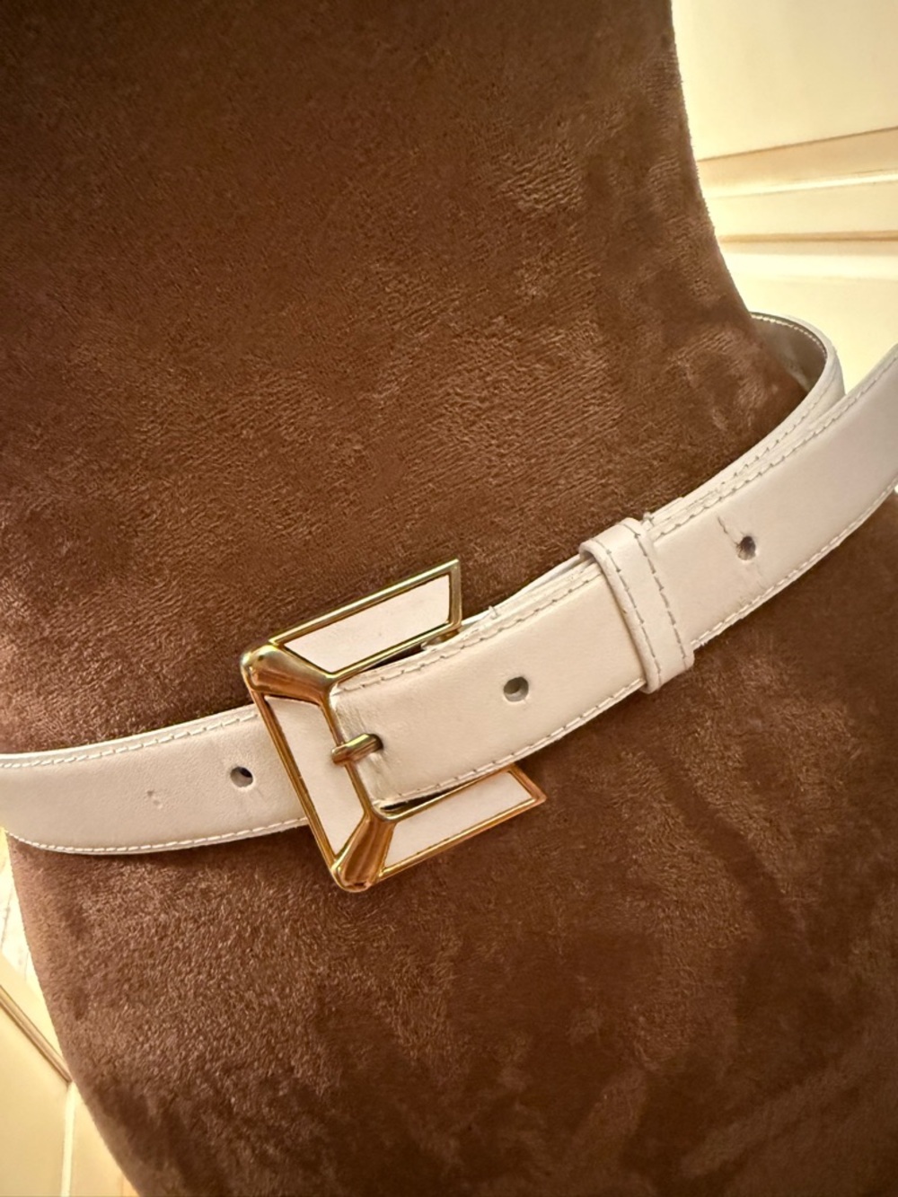 VTG White Leather Belt with Gold Geometric Buckle